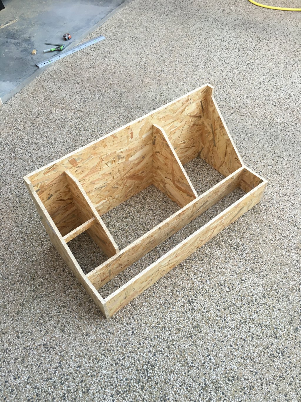 Comment fabriquer des étagères de rangement en bois
